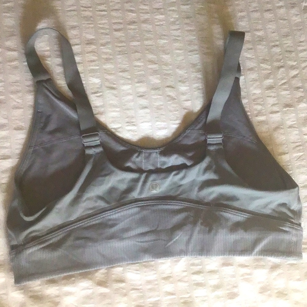 Lululemon Adjustable Strap Sports Bra, Ribbed Bottom, Unique Trim, Gray, Size 10